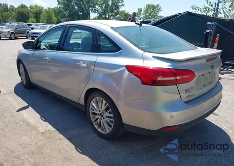 2017 Ford Focus Titanium из США, поврежденный, VIN 1FADP3J27HL207032